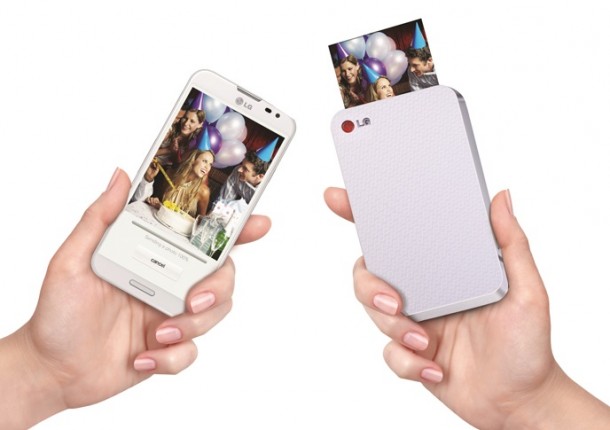 LG-pocket-photo_wirelessly_prints_on_the_go_2