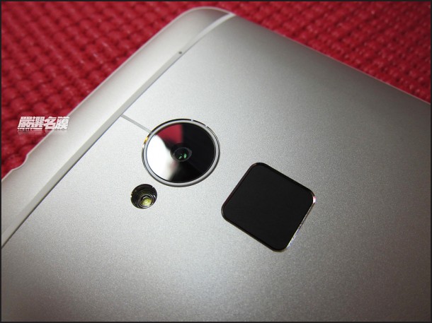 HTC One Max 12