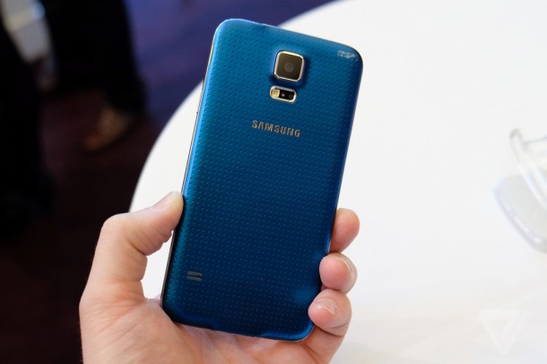 Samsung Galaxy S5 Camera and Heart Rate Monitor