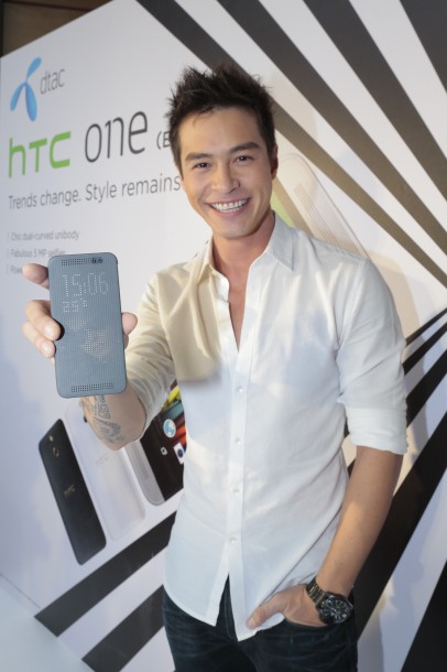 ปีเตอร์ คอร์ป ไดเรนดัล และ HTC One E8