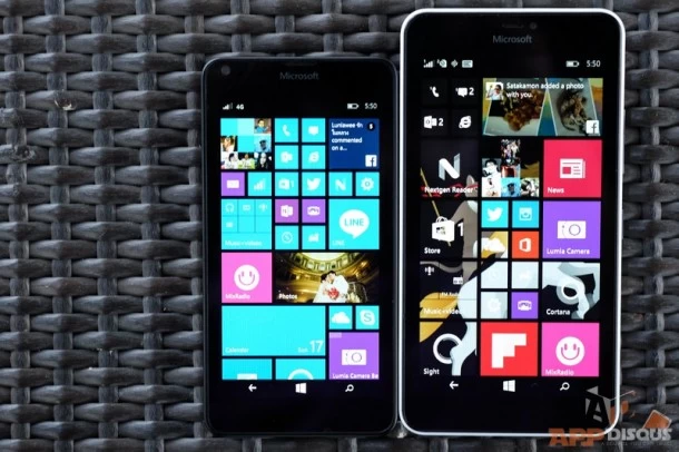 Lumia 640 LTE (ซ้าย) และ Lumia 640 XL (ขวา)