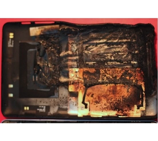<!--:TH-->!!! Asus Nexus 7 เกิดลุกไหม้ขณะผู้ใช้ในจีนชาร์จไฟทิ้งไว้สามชั่วโมง<!--:--> 1 | Nexus 7 | <!--:TH-->!!! Asus Nexus 7 เกิดลุกไหม้ขณะผู้ใช้ในจีนชาร์จไฟทิ้งไว้สามชั่วโมง<!--:-->