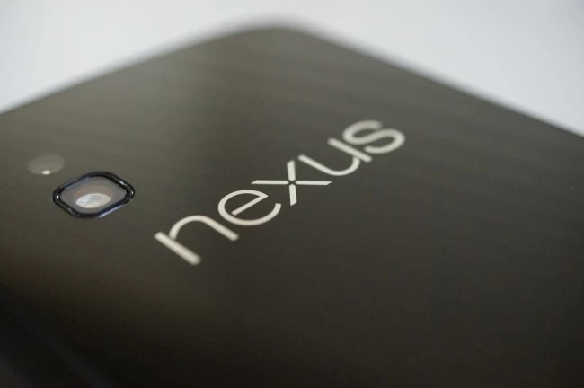 <!--:TH-->วิธีเพิ่มความเร็วในการสัมผัส ยกระดับความลื่นไหลให้กับ Google Nexus 4<!--:--> 1 Nexus 4
