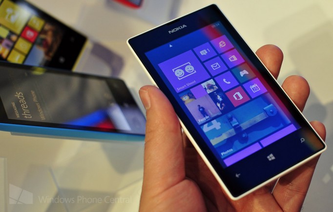 Lumia 520 White front 0 | HTC 8S | <!--:TH-->Microsoft จะสนับสนุน Windows Phone 7 และ Windows Phone 8 ถึงปี 2014 นี้เท่านั้น!!<!--:-->
