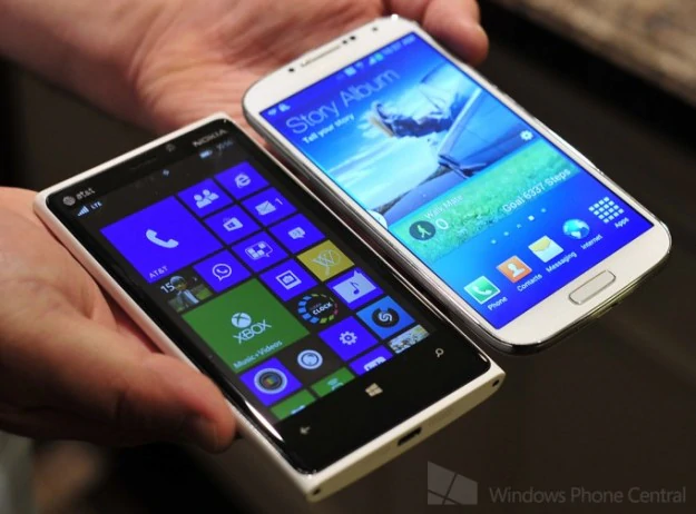 <!--:TH-->Quick take: เปรียบเทียบ Samsung Galaxy S4 และ Nokia Lumia 920 <!--:-->