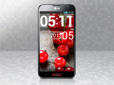!!!LG Optimus G PRO โชว์ฟังชั่น Smart Video เล่นวีดีโอด้วยดวงตา และ Dual Camera ถ่ายวีดีโอด้วยกล้องหน้าและหลังพร้อมกัน