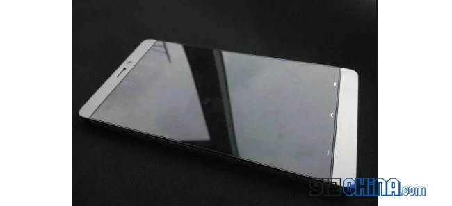 xiaomi mi3 leaked11 | MI2 | <!--:TH--></noscript>!!!Xiaomi จะขอควบใช้ CPU Tegra 4 และ Snapdragon 800 สองCPUสุดโหด ใน Xiaomi MI3 แยกจำหน่ายเป็นสองรุ่น