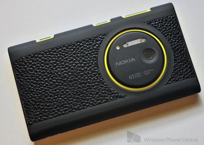 <!--:TH-->ส่อแววขายดี!! Nokia Lumia 1020 มีอุปกรณ์เสริมออกมารองรับอย่างรวดเร็ว: Speck CandyShell Grip และ AGF Leather Shell Case(คลิปวีดีโอ)<!--:--> 1 AGF Leather 1020 back | NOKIA | <!--:TH-->ส่อแววขายดี!! Nokia Lumia 1020 มีอุปกรณ์เสริมออกมารองรับอย่างรวดเร็ว: Speck CandyShell Grip และ AGF Leather Shell Case(คลิปวีดีโอ)<!--:-->