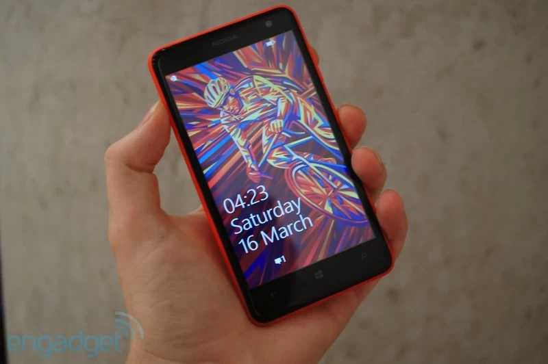 Lumia 625 hands on 1 | <!--:TH--></noscript>เปิดตัวอย่างเป็นทางการ Nokia Lumia 625 ราคา 220 ยูโร วางขายเดือนกันยายนนี้