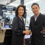Photo โซนี่+ชิชาง 2 | Sony (Xperia Series) | <!--:TH--></noscript>โซนี่ จับมือ ชิชาง ขยายช่องทางการขายการจัดจำหน่ายและบริการหลังการขายเอ็กซ์พีเรียโซนี่สมาร์ทโฟนอย่างเป็นทางการ
