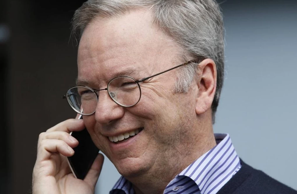 <!--:TH-->Moto X เผยตัวเป็นๆ โดยผู้ใช้ที่ไม่ใช่ใครอื่น...Eric Schmidt ประธานบอร์ดของ Google นั่นเอง<!--:--> 1 Schmidt01 941 705 resize verge super wide | Motorola X | <!--:TH-->Moto X เผยตัวเป็นๆ โดยผู้ใช้ที่ไม่ใช่ใครอื่น...Eric Schmidt ประธานบอร์ดของ Google นั่นเอง<!--:-->