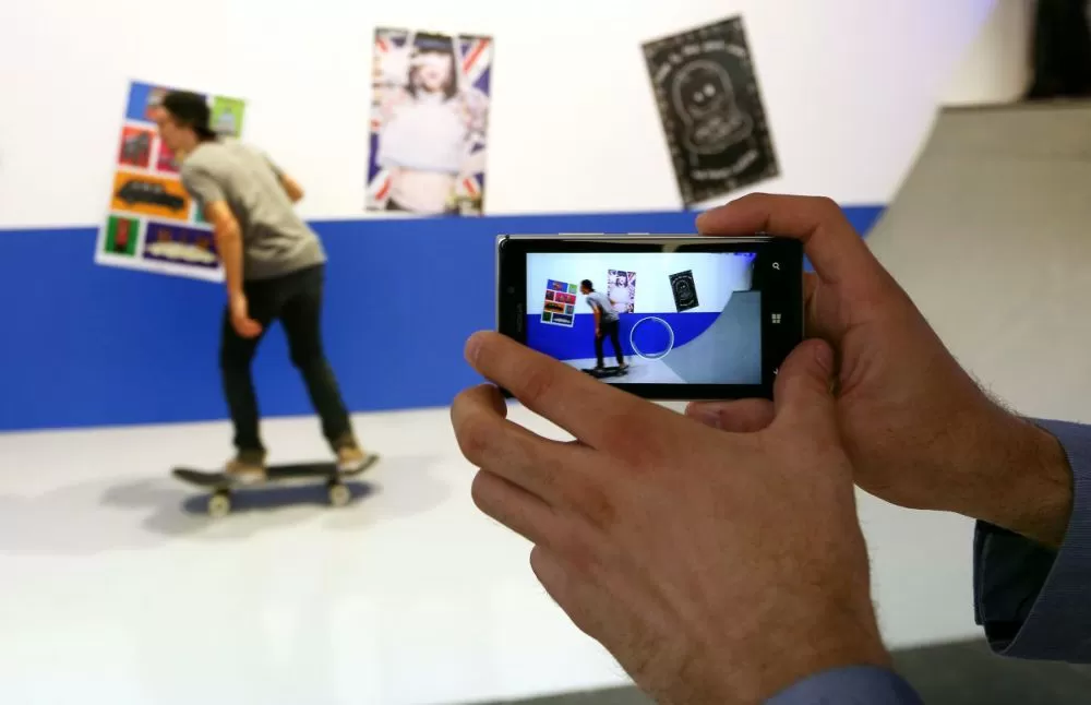 <!--:TH-->ทำไมโนเกียถึงเลือก Nokia Smart Cam เป็นแอพชูโรงของ Nokia Lumia 925 ? (ตอนที่ 1: Action Shot และ Motion Focus)<!--:--> 1 nokia lumia 925 launch london | NOKIA | <!--:TH-->ทำไมโนเกียถึงเลือก Nokia Smart Cam เป็นแอพชูโรงของ Nokia Lumia 925 ? (ตอนที่ 1: Action Shot และ Motion Focus)<!--:-->
