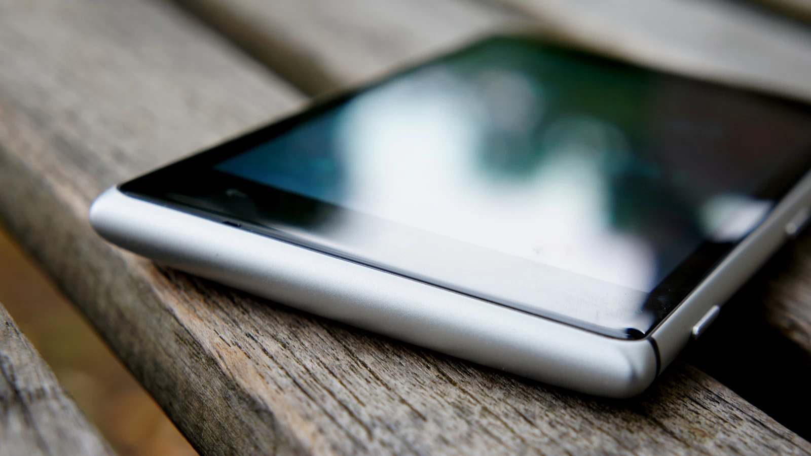 <!--:TH-->Nokia Lumia 925 กับการออกแบบที่โดดเด่น พร้อมความสามารถด้านกล้องที่พัฒนาขึ้นเป็นอย่างมาก<!--:--> 1 nokia lumia 925 review lumia | NOKIA | <!--:TH-->Nokia Lumia 925 กับการออกแบบที่โดดเด่น พร้อมความสามารถด้านกล้องที่พัฒนาขึ้นเป็นอย่างมาก<!--:-->