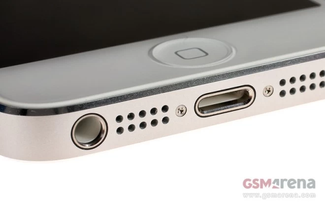 gsmarena 0013 | ios7 | <!--:TH--></noscript>เจ๋งหรือแย่ ? iOS7 มีระบบบล็อคสาย Lightning ของปลอมที่ไม่ได้รับรองจาก Apple โดยตรง!! แต่ AppdisQus จัดให้วิธีแฮ็คใช้เมื่อถึงคราวจำเป็น 
