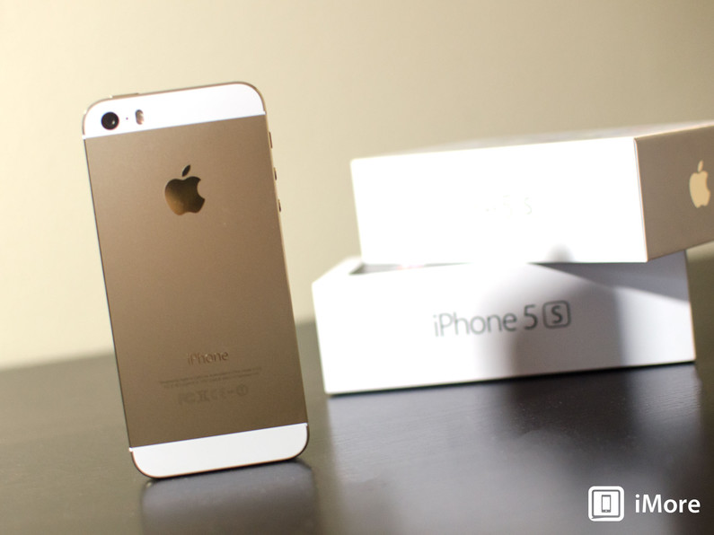 iPhone 5s - chiếc smartphone đáng mua nhất hiện nay Iphone_5s_gallery_comparisons_hero_2