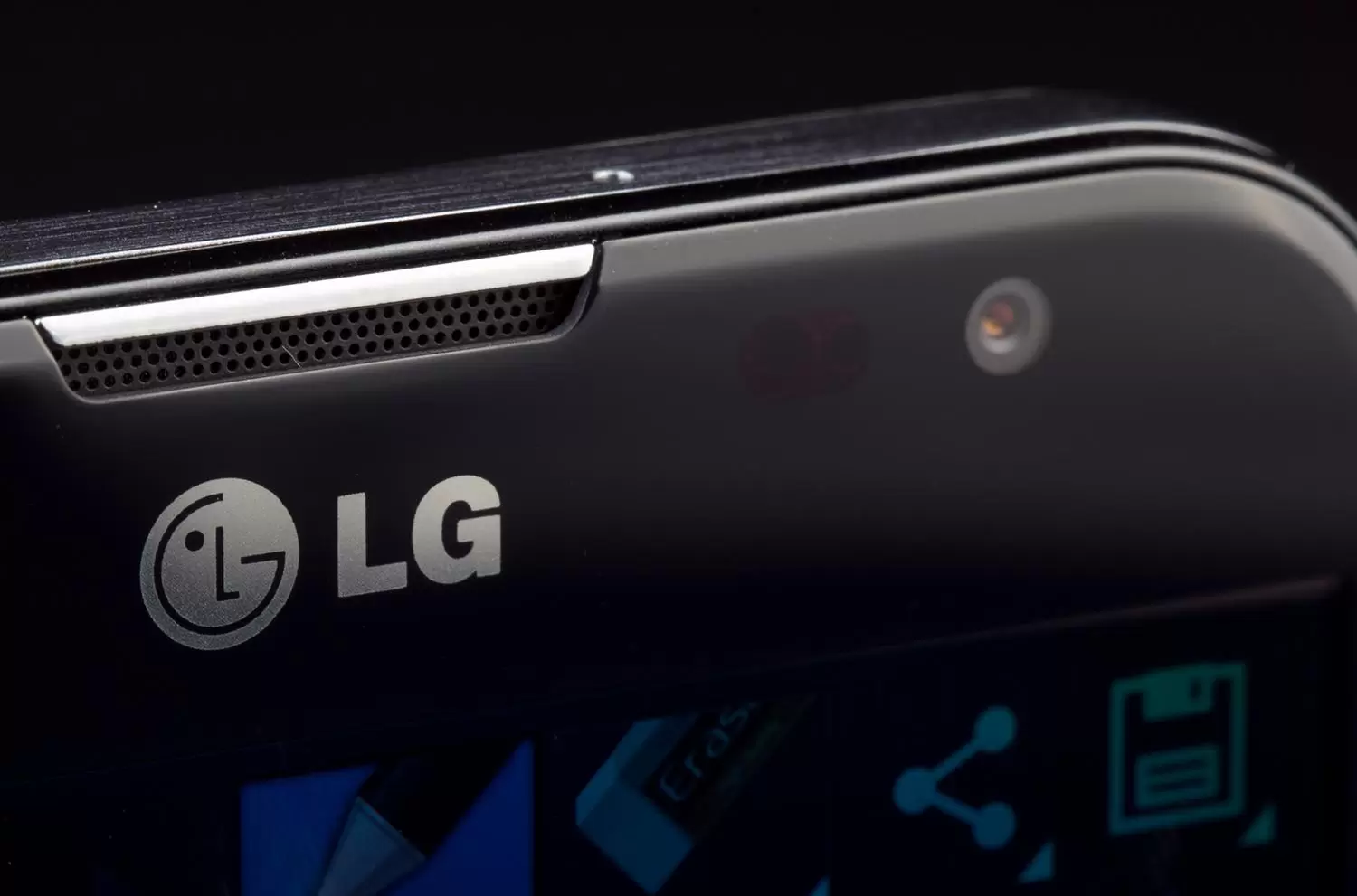 <!--:TH-->หลุดหลักฐานว่า LG Nexus 5 น่าจะเป็นแบบนี้<!--:--> 1 lg optimus g pro black front camera macro angle1 | Nexus | <!--:TH-->หลุดหลักฐานว่า LG Nexus 5 น่าจะเป็นแบบนี้<!--:-->