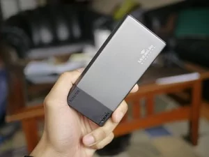 Kingston MobileLite Wireless hands on | Mobilelite wireless | <!--:TH--></noscript>เตรียมพบ Mobilelite wireless ตัวจริง ในงานคอมมาร์ต อุปกรณ์เสริมสมาร์ทโฟนสุดเทพ เป็นทั้งการ์ดรีดเดอร์ Wi-Fi และแบตเสริมในตัวเดียว