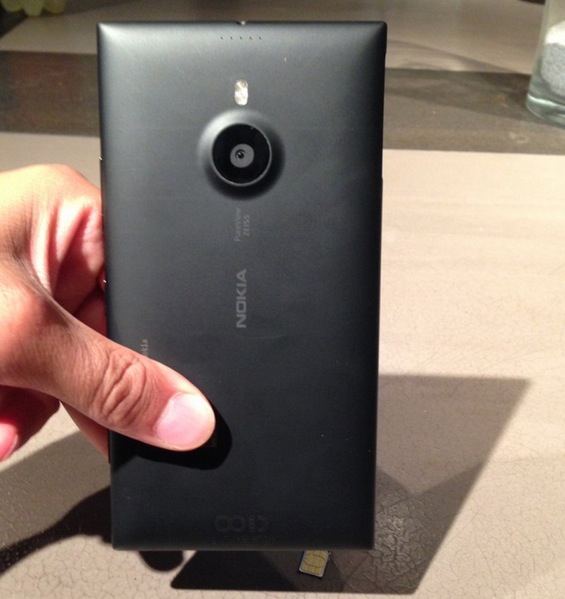 Screen Shot 2013 10 14 at 08.02.42 | NOKIA | <!--:TH--></noscript>สรุปสเปคล่าสุดที่เป็นไปได้ของ Nokia Lumia 1520 เครื่อง Windows Phone จอ 6 นิ้ว ความละเอียด 1080p จะมีระบบกันสั่น OIS 