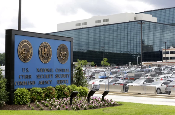 davidson nsa | yahoo | <!--:TH--></noscript>สหรัฐถูกแฉความฉาว แอบแฮกข้อมูลส่วนกลาง Google และ Yahoo กว่า 180 ล้านบัญชีทั่วโลก โดยปราศจากหมายศาล