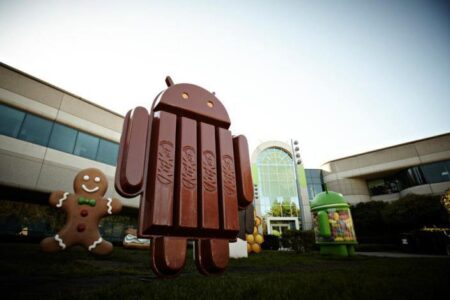 จุดหมายปลายทาง Android Kitkat 4.4 พัฒนามาเพื่ออุปกรณ์ประสิทธิภาพต่ำ และอุปกรณ์สวมใส่ที่ประมวลผลได้อย่างจำกัด
