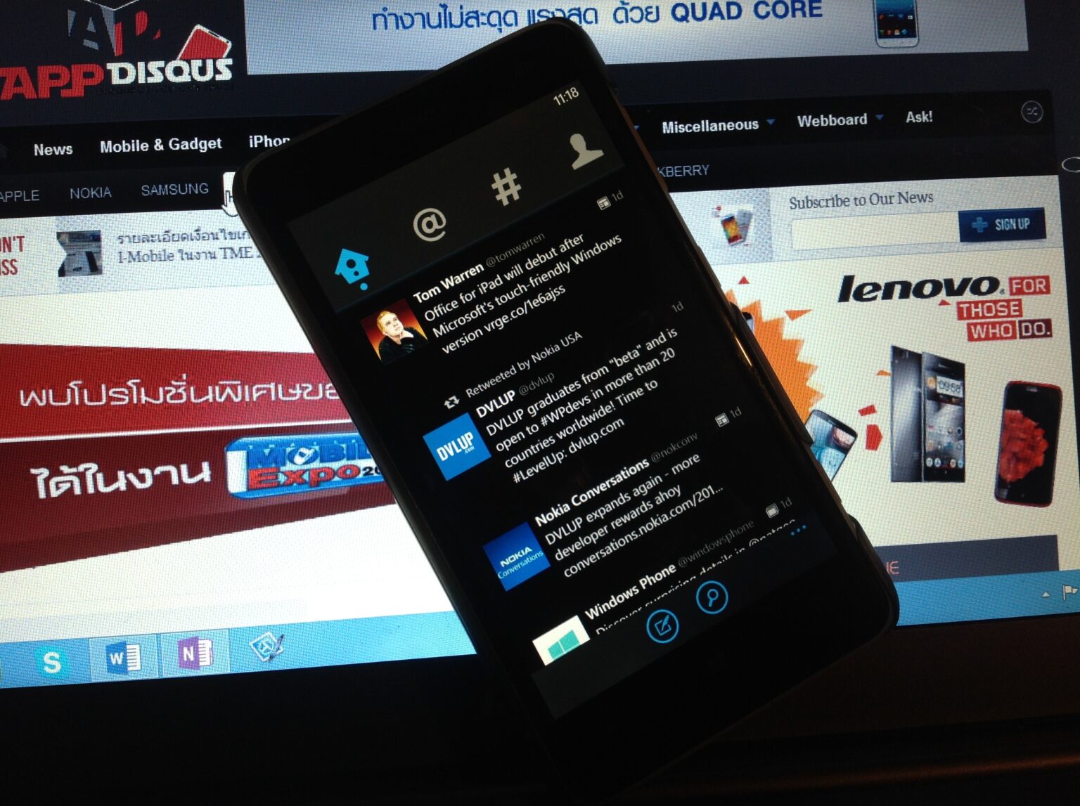 Twitter สำหรับ Windows phone 8 มีอัพเดทใหม่เป็นเวอร์ชั่น 3.0.0.0 มาพร้อมคุณสมบัติใหม่ๆเพียบและรองรับเมนูภาษาไทยแล้ว