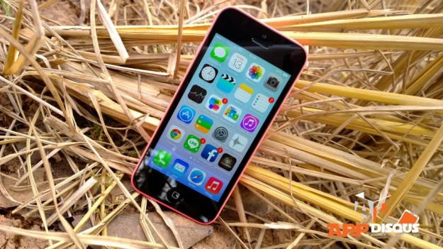 รีวิว iPhone 5c : มันน่าผิดหวังอย่างเขาว่าจริงไหม ?