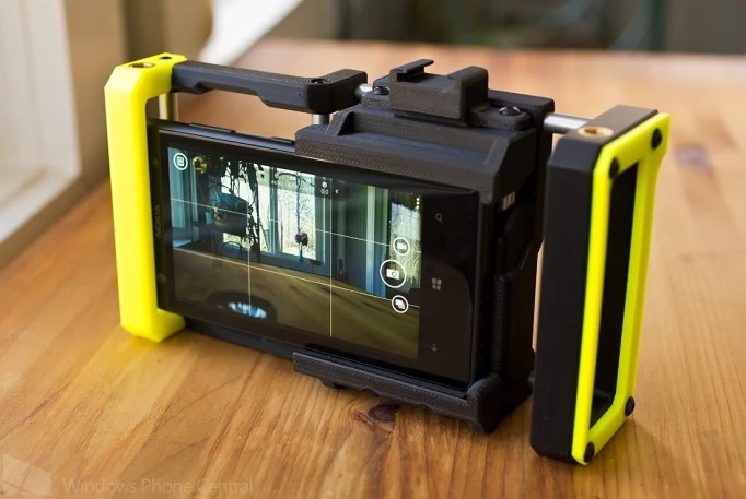 Beastgrip with Phone | แนะนำ Beastgrip อุปกรณ์โคตรเสริม สำหรับคนรักการถ่ายภาพด้วยสมาร์ทโฟน