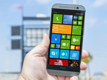 ข่าวลือ: HTC เตรียมออกสมาร์ทโฟนเรือธงรุ่นใหม่ HTC One M8 ที่รันด้วย Windows Phone 8.1 ทั้งการออกแบบและเทคโนโลยีเหมือนกันทุกอย่าง