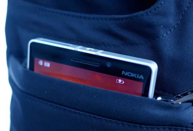 Wireless charging trousers feat | Microsoft Mobile | ไอเดียเก๋ๆ พบกับกางเกงที่สามารถชาร์ตแบตโทรศัพท์แบบไร้สายสำหรับ Nokia Lumia 930 ได้เร็วๆนี้