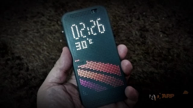 WP 25570712 02 27 09 Pro | Application | HTC ออกอัพเดทใหม่ เพิ่มความเจ๋งมากมายให้กับ Dot View Case ของ HTC One M8 : เลือกใส่วอลล์เปเปอร์ โทรออกได้จากรายชื่อย้อนหลัง