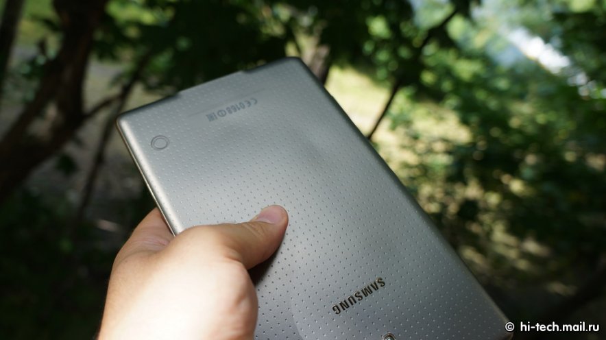 tab s overheat 1 | Samsung Galaxy Note 3 | สงสัยใช้งาน Samsung Galaxy Tab S 8.4 หนักไปหน่อย...เลยร้อนจนฝาหลังปูดเลย