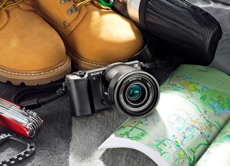 a5100Black Trekking.jpg | Sony (Xperia Series) | PR: แนะนำกล้อง α5100 กล้องดิจิตอลเปลี่ยนเลนส์ได้ขนาดเล็กที่สุดในโลก จากโซนี่
