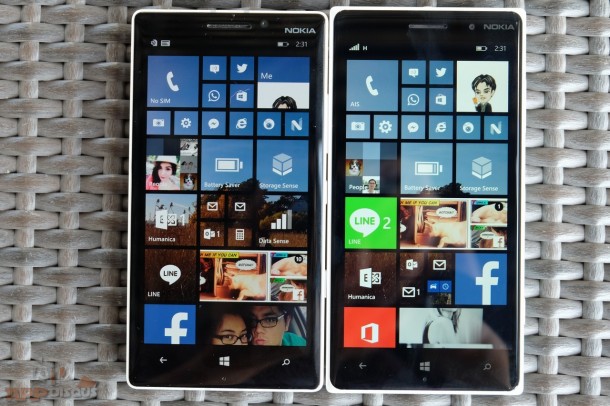 สีหน้าจอที่ Lumia 930 (ขวา) จะจัดจ้านกว่า Lumia 830 (ซ้าย)
