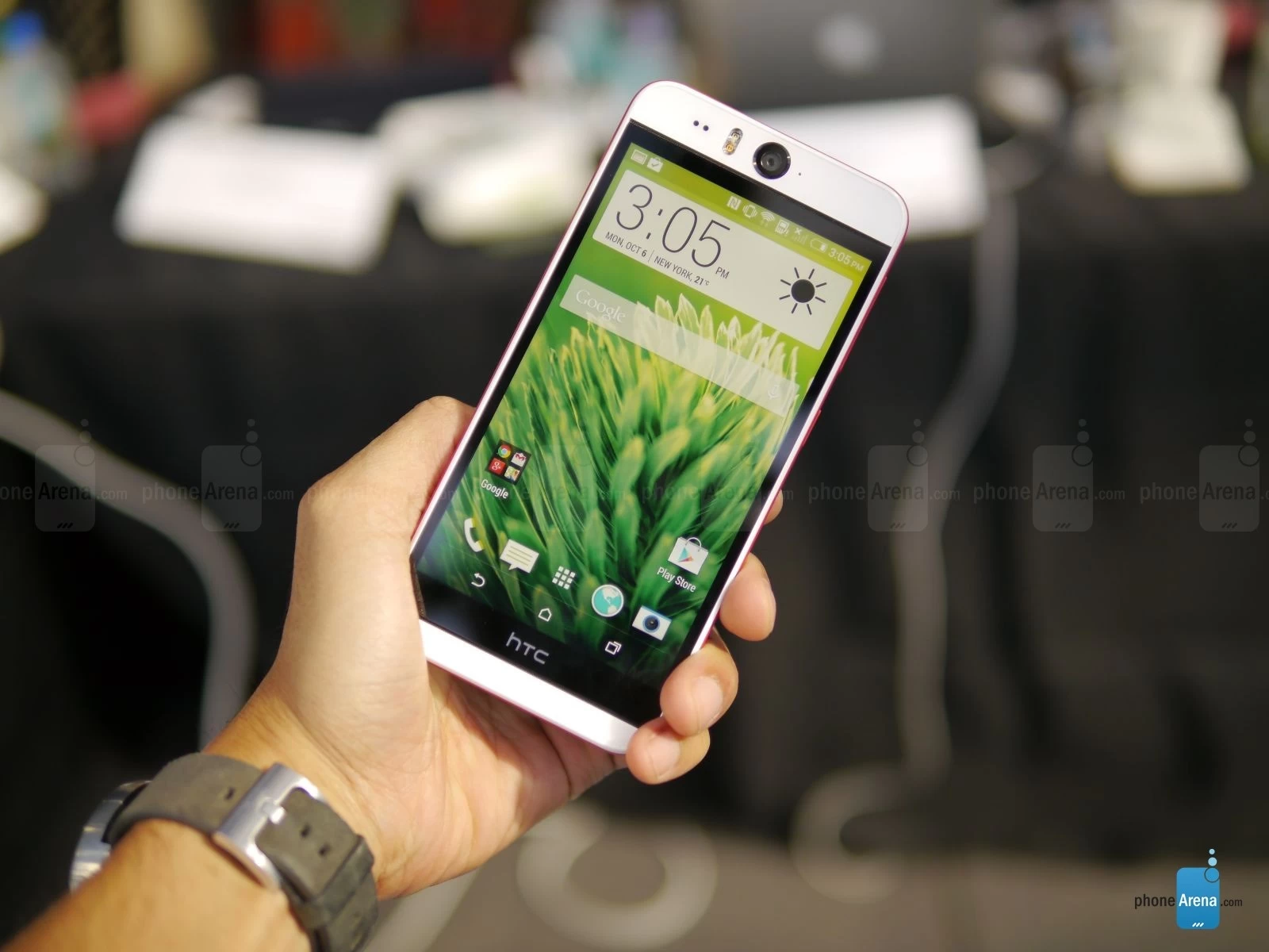 image33 | Desire EYE | เปิดตัวล่าสุด HTC Desire EYE สเปคจัดเต็มไม่แพ้รุ่นท็อปใดๆมาพร้อมกล้องหน้า 13MP และราคาพอๆกับ One (M8)