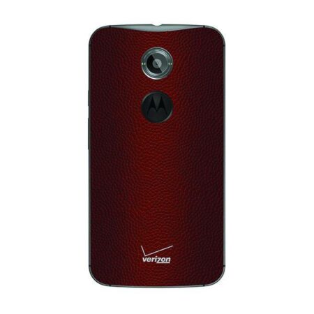 Moto X รุ่นฝาหลังผิวลูกอเมริกันฟุตบอล (Football leather) เห็นแล้วน่าสอยจริงๆ ยอมจ่ายเพิ่มเพียง $20 จากรุ่นธรรมดาเท่านั้น