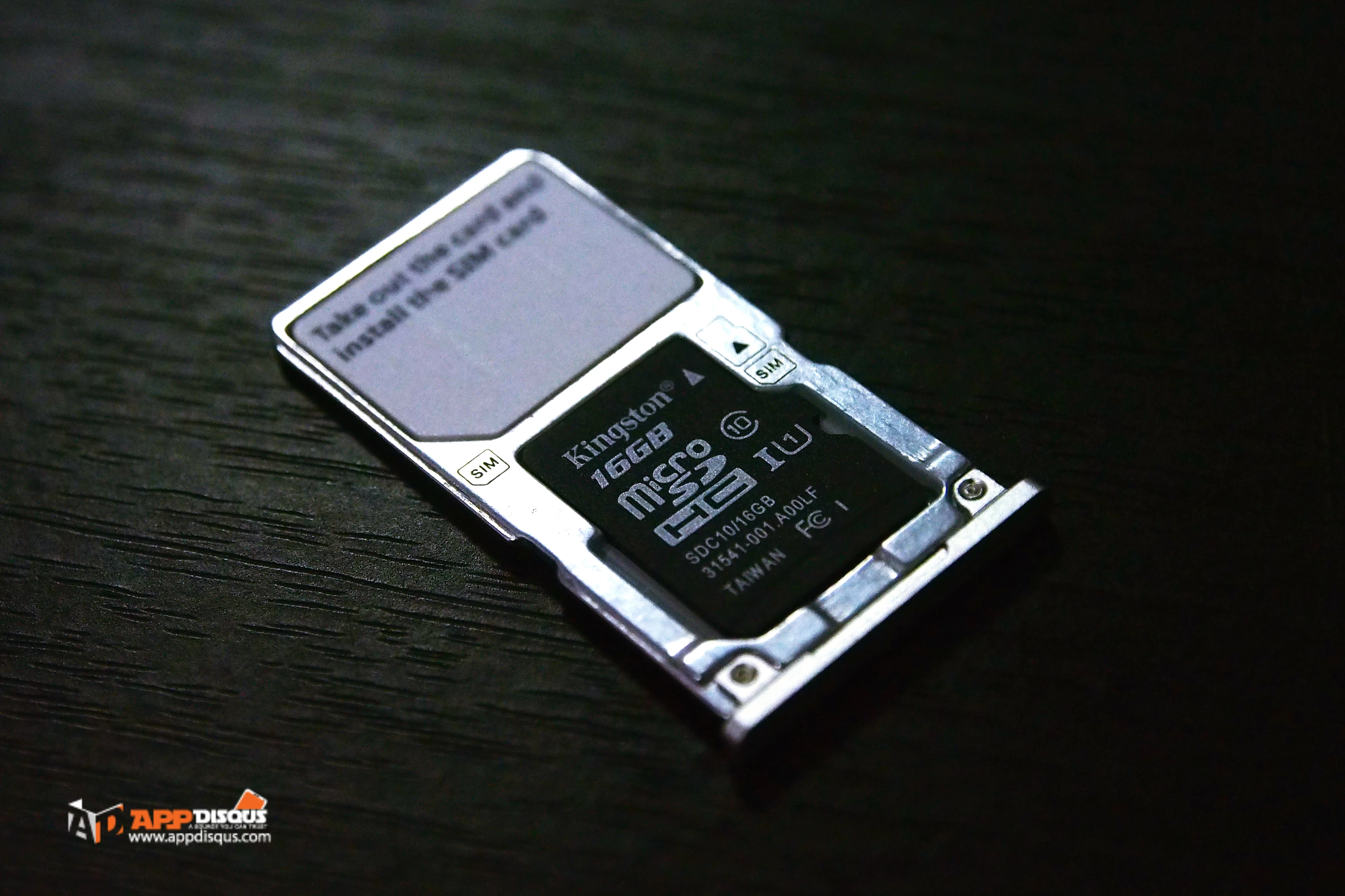 Samsung Galaxy A5 021 | Micro Sd card | มาเข้าใจรูปแบบสองซิมการ์ดใหม่ในมือถือ Android สล็อตใส่ซิมที่เลือกใส่ Micro SD card แทนได้เพื่อเพิ่มหน่วยความจำ