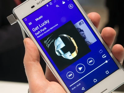 get lucky | iPhone Update | Walkman ถึงคราวอวสานแล้วบนมือถือ Sony ตัดสินใจโละทิ้งแน่นอน