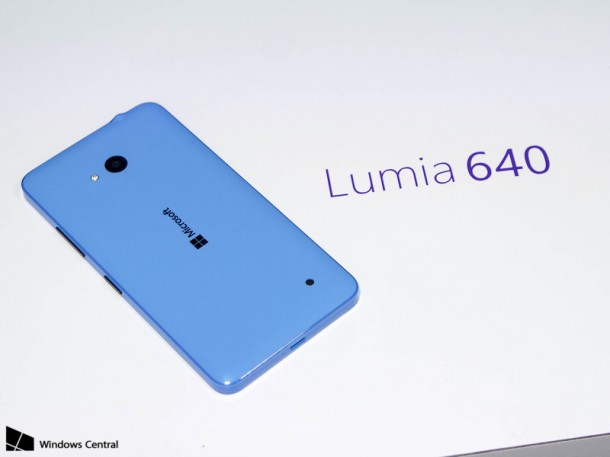 lumia-640-name-rear