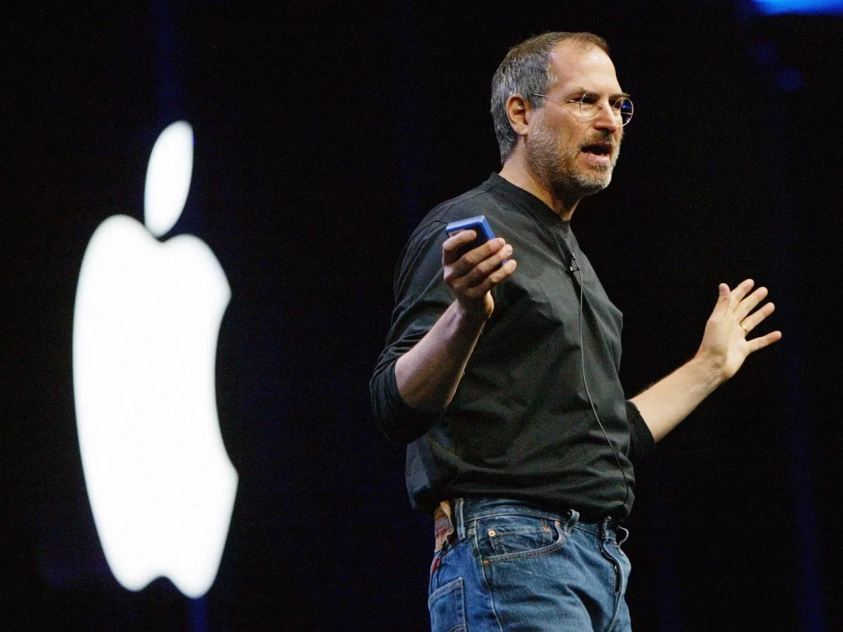 ทำไม Steve Jobs ถึงประสบความสำเร็จในการนำเสนอผลิตภัณฑ์?? 1 steve jobs 207 | iPhone Update | ทำไม Steve Jobs ถึงประสบความสำเร็จในการนำเสนอผลิตภัณฑ์??