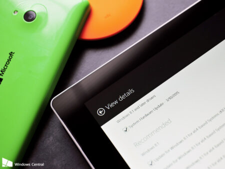 Microsoft พร้อมอัพเดทเฟิร์มแวร์สำหรับ Surface Pro 3 และ Surface RT ในเดือนมีนาคมนี้