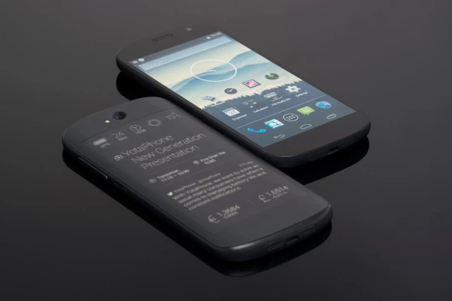 เปิดตัวมาอย่างถูก YotaPhone 2 แอนดรอยด์สองหน้าจอที่น่าใช้มาก เปิดราคาใน UK แค่ 17600 บาท 1 yotaphone photo 5 | e-ink | เปิดตัวมาอย่างถูก YotaPhone 2 แอนดรอยด์สองหน้าจอที่น่าใช้มาก เปิดราคาใน UK แค่ 17600 บาท