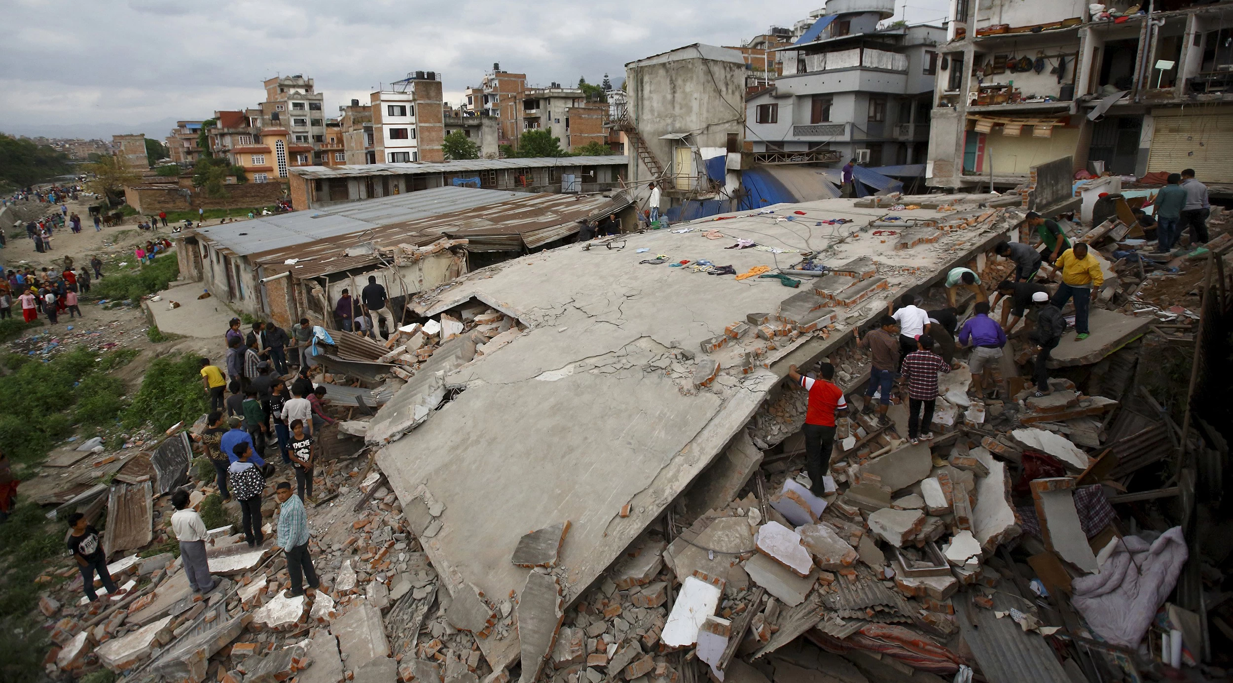 150425 nepal 230p ec97b960b0479e5764adbd52b8a71765 | Earthquake | [ข่าว] Facebook และ Google อยากช่วยค้นหาผู้ประสบภัย สืบเนื่องจากเหตุแผ่นดินไหวครั้งใหญ่ที่เนปาล