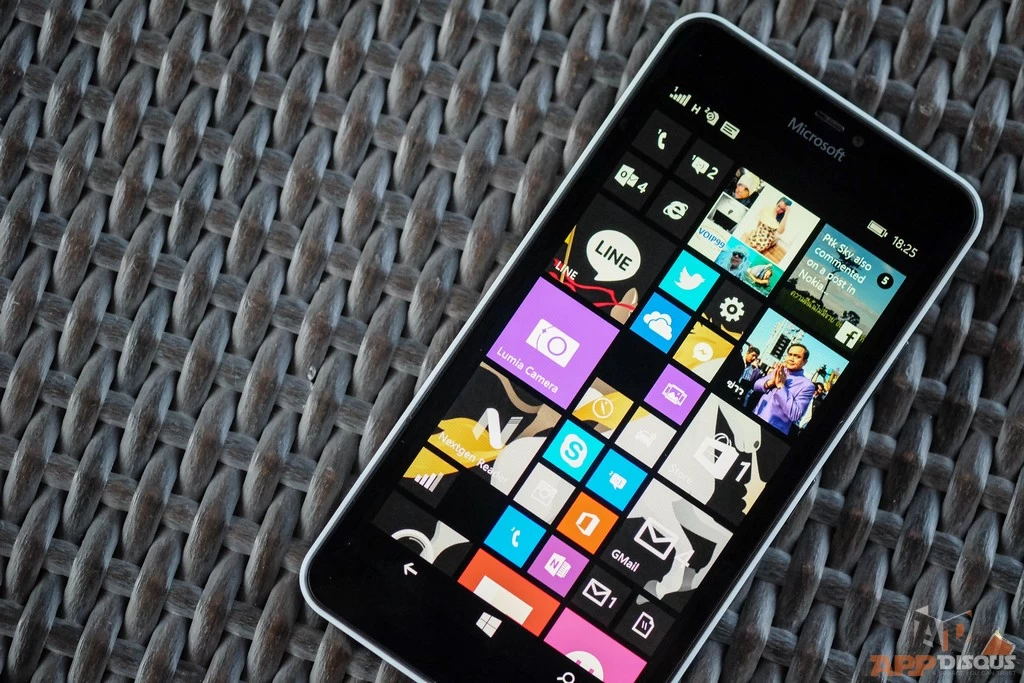 Review Lumia 640 XL 421 | Microsoft Lumia 640 XL | รู้หรือไม่? ที่จริงแล้ว Lumia 640 XL รองรับการชาร์จแบบไร้สาย!!