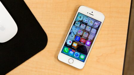 Implosion: Never Lose Hope สุดยอดเกมระดับคอนโซลบน iOS ที่แฟน Beyonetta หรือ Ninja Gaiden ไม่ควรพลาด!