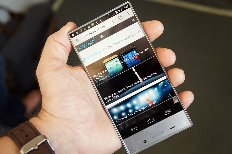 1408883273 sprintshar o | Sharp | [ข่าว] Sharp Aquos Crystal 2 งามหมดจด และไร้ขอบ!!!