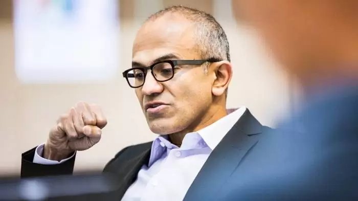 CEO ของ Microsoft ขึ้นเป็นอันดับ 1 ผู้นำด้านเทคโนโลยีปี 2015 1 Saya Nadella Micrsf emplyees We will fcs n IT cld and mbiliy | CEO | CEO ของ Microsoft ขึ้นเป็นอันดับ 1 ผู้นำด้านเทคโนโลยีปี 2015