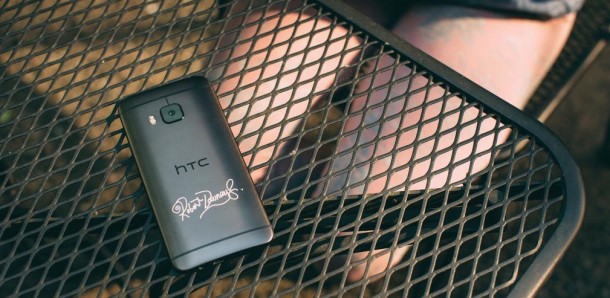 HTC-One-M9-with-Robert-Downey-Jr.s-signature-etched-on-the-back (2)