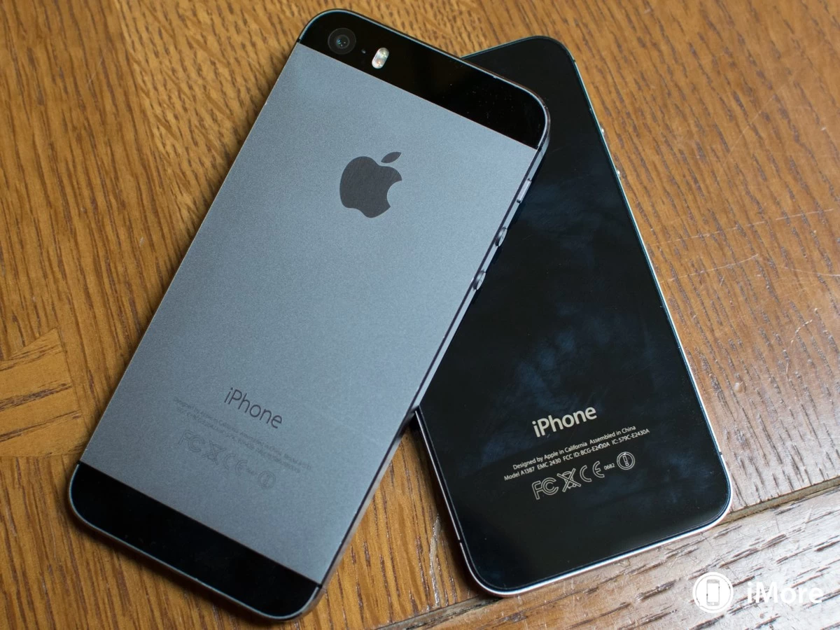 iphone 5s iphone 4s back hero | Foxconn | [ข่าว] คาด Apple อาจเปิดตัว iPhone ตัวใหม่เดือนสิงหาและวางขายช่วงกันยาปีนี้