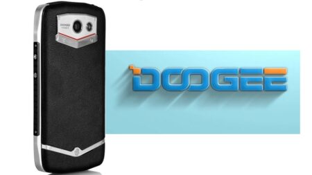 โผล่สเปคมือถือหลุดโลก! Doogee DG700 Pro แรม 4G จอคู่ 5นิ้ว FullHD1080P แบตเตอรี่ 6,000 mAh นี่มันมือถืออะไรกันนี่!