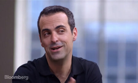 Xiaomi ให้สัมภาษณ์กับ Bloomberg ประเด็นการลอกเลียนแบบอุปกรณ์จาก Apple